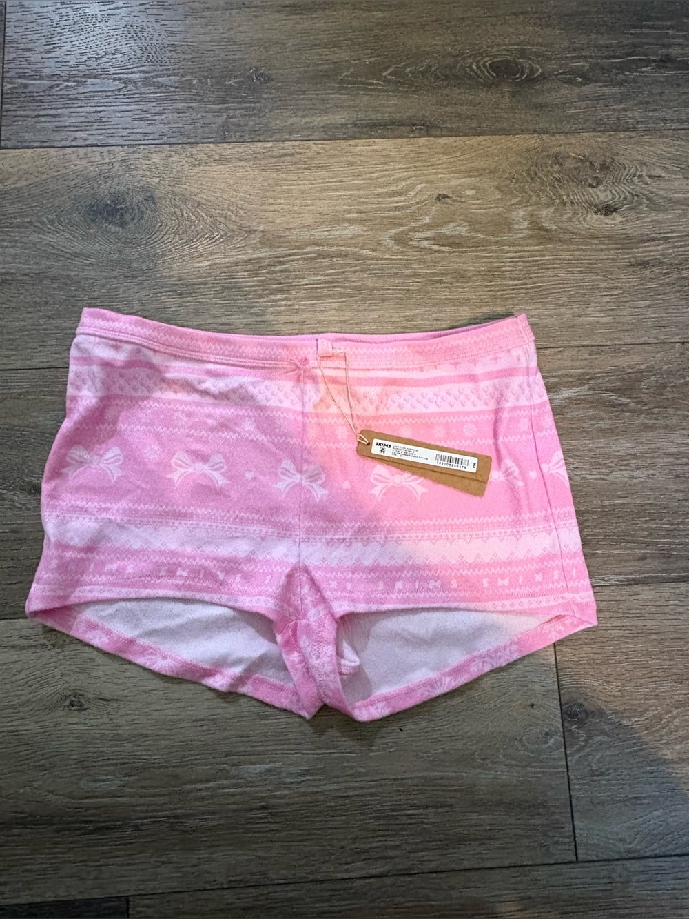 Skims Kim Kardashian Women’s Logo Plush Pointelle Shorts Small New with Tags